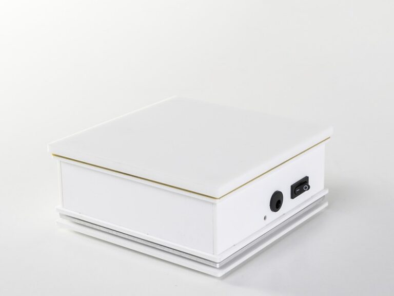 Tesla Portable Station White