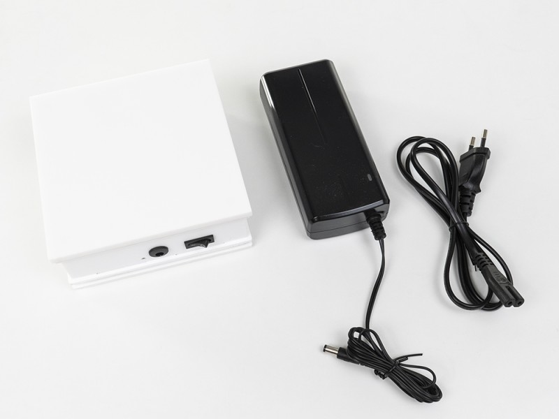 Tesla Portable Station White - Image 3